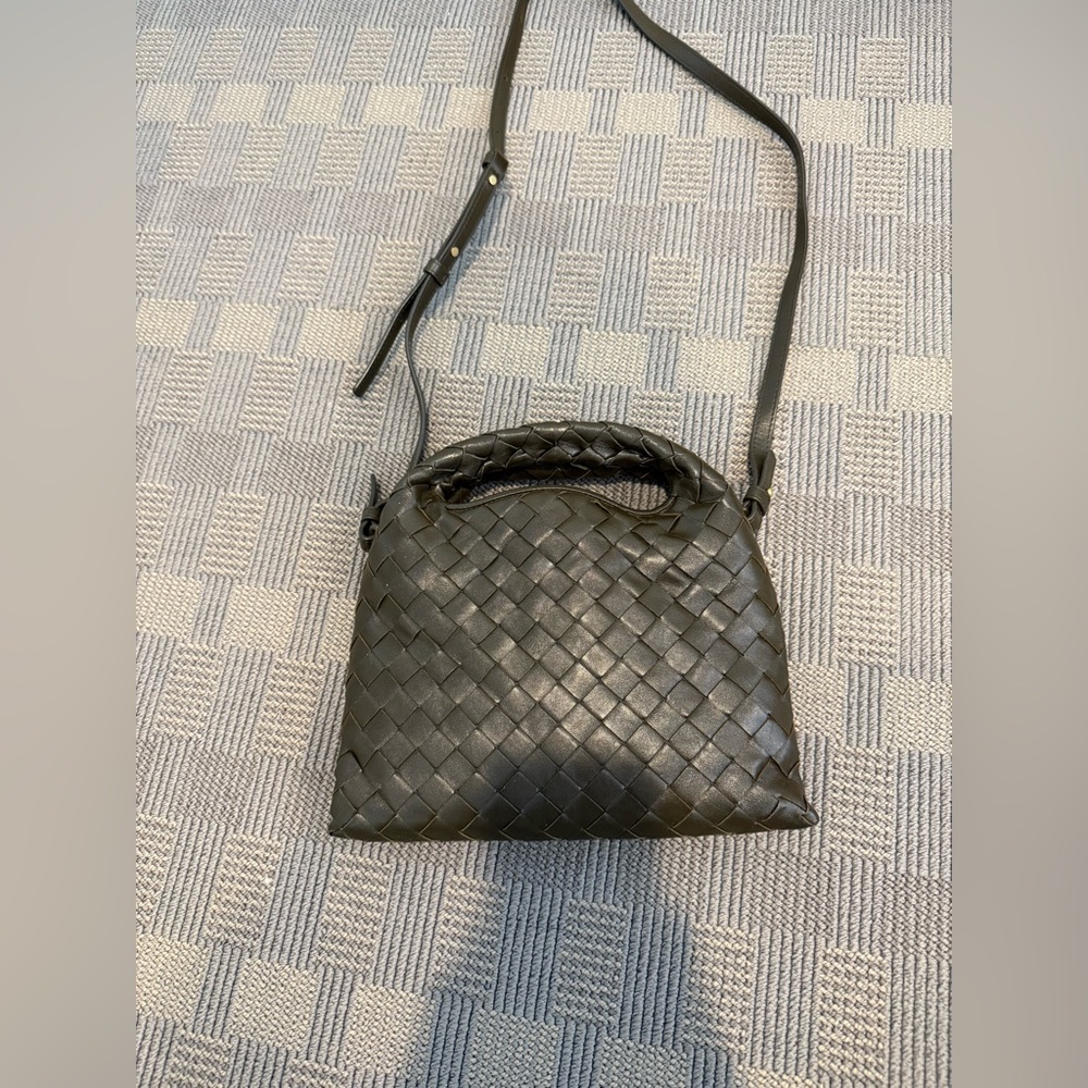 Bottega Veneta Intrecciato Hop Mini